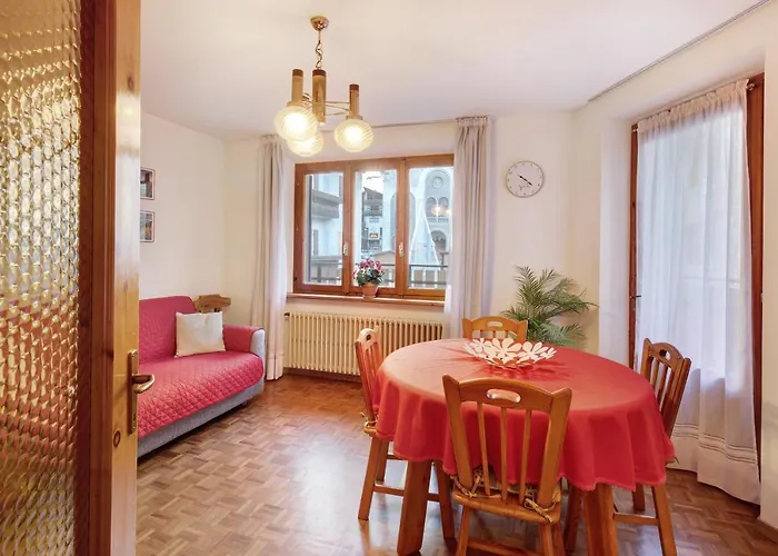 A Due Passi Valdidentro Apartment *