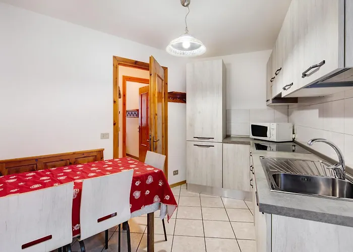 A Due Passi Valdidentro Apartment Isolaccia